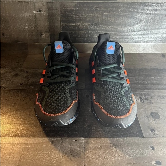 Adidas Ultraboost 5.0 DNA - Picture 3 of 6